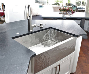 Single bowl brushed hammered stainless steel kitchen sink